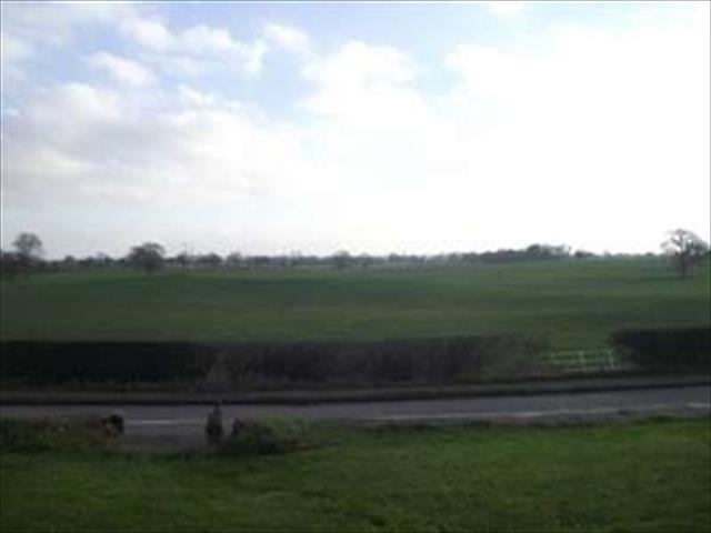  Image of 2 bedroom Terraced house to rent in Audlem Road Hankelow Crewe CW3 at Crewe, CW3 0JA